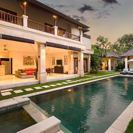 Villa Zanissa Seminyak  Ngoại thất bức ảnh